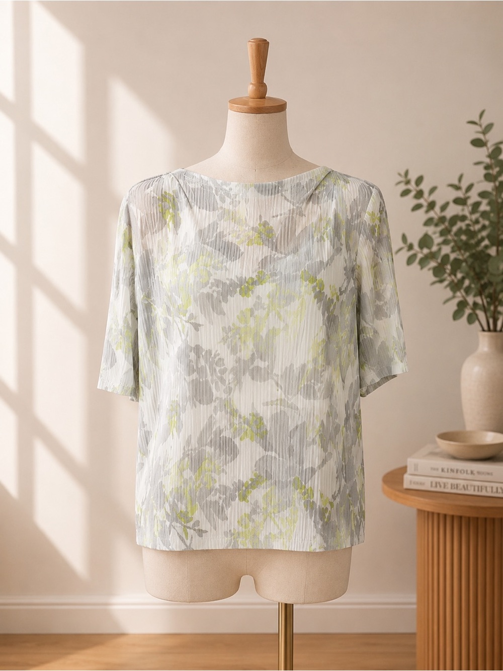 Calvin Klein Plissé Pleated Abstract Floral Boat Neck Top M Gray Green NWT
